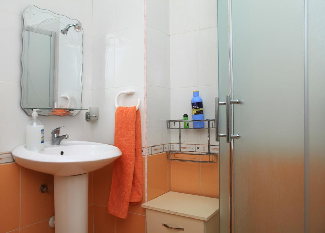 Beautiful Apartment At Port Side! Durres Exterior photo